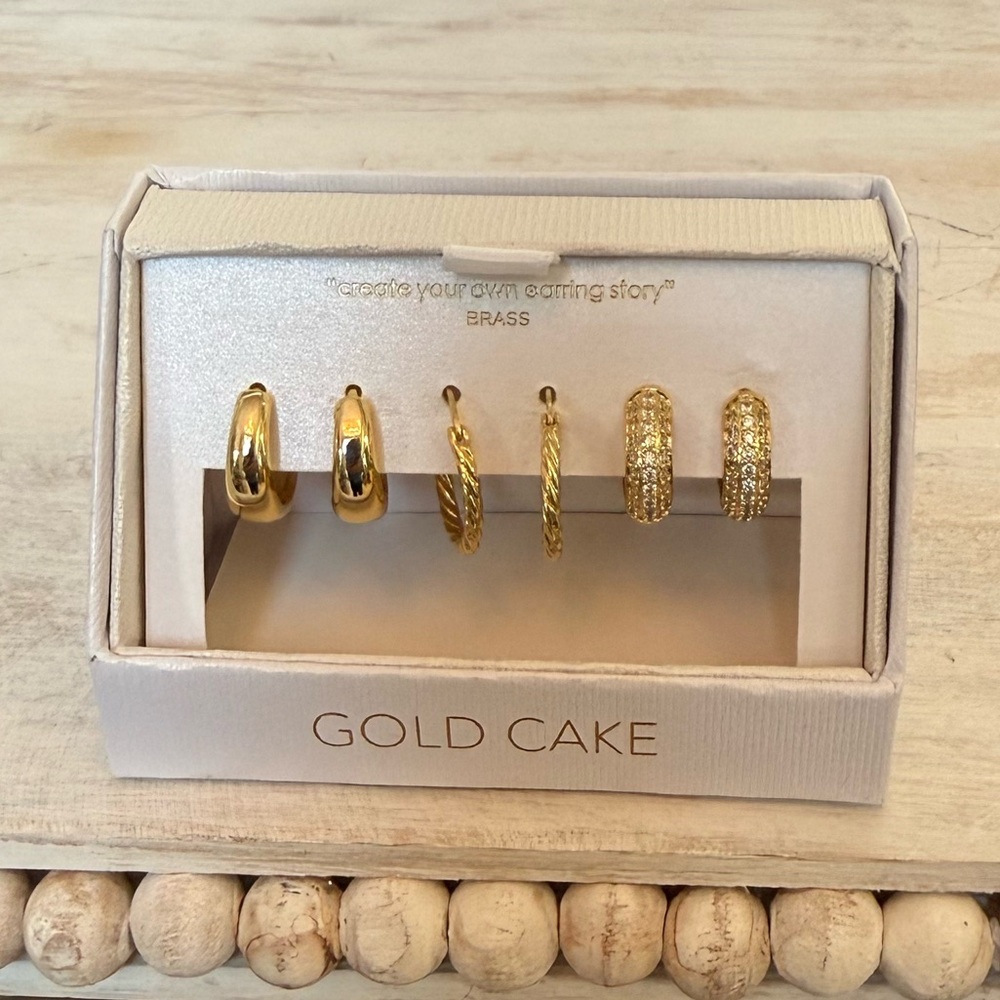 Gold Cake 3 Hoop Earring Set